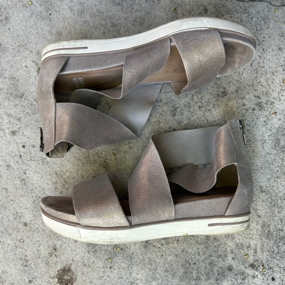 Eileen Fisher Sport Metallic Suede Sneaker Sandal, size 9 - Picture 4 of 14
